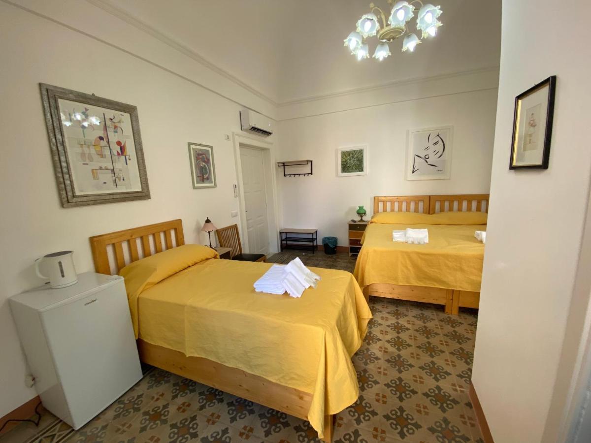 Touristhouse Monopoli 10 Bed & Breakfast Eksteriør bilde