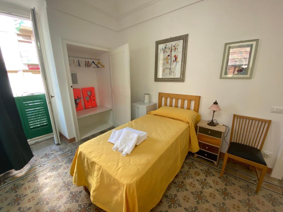 Touristhouse Monopoli 10 Bed & Breakfast Eksteriør bilde